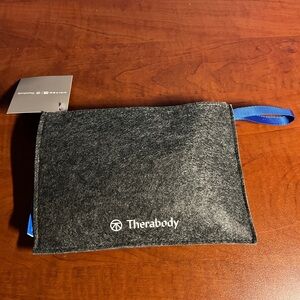 United Therabody Premium Plus Amenity Kit